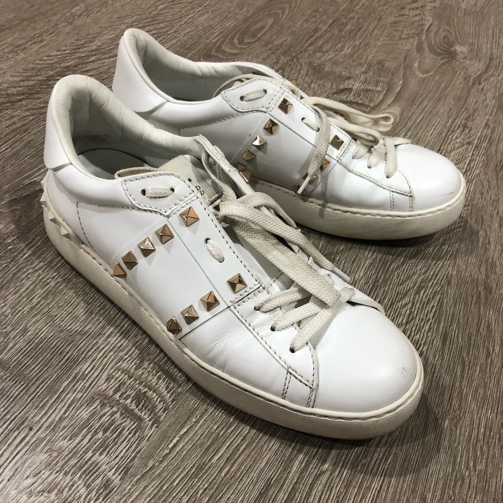 Valentino Rockstud Sneakers Trainers White with Gold Studs EU 39